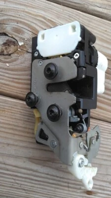 2007/11 Cadillac DTS Driver left rear door actuator oEM. - Image 1 of 4