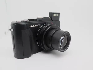 Panasonic LUMIX DMC-LX5 10.1MP 3.8X Optical Zoom Digital Camera Black Top - Picture 1 of 6
