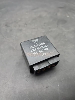 1978-1989 PORSCHE 911 WINDSHIELD WIPER RELAY MODULE 91161814901 E2-373 - Image 1 of 4