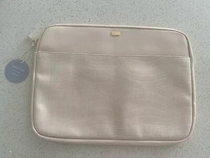 Kikki K Almond Laptop Case - Picture 1 of 3