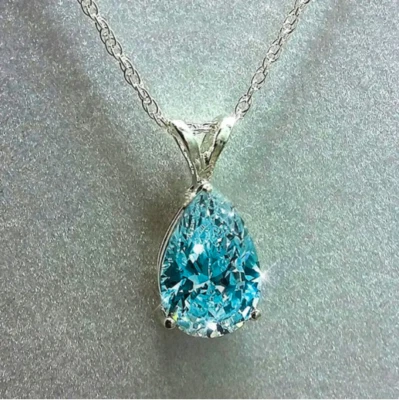 Luxuriöse  Halskette mit Zirkonstein - Erhältlich in Weiß und Himmelblau - Bild 1 von 4