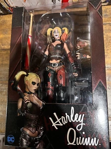 NECA Arkham City Harley Quinn 7 pulgadas 2016 DC Comics nuevo sellado - Imagen 1 de 2