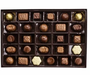 Godiva Goldmark Premium Belgium Assorted Chocolate 27 Pcs Gift Box Blue Ribbon - Picture 1 of 3