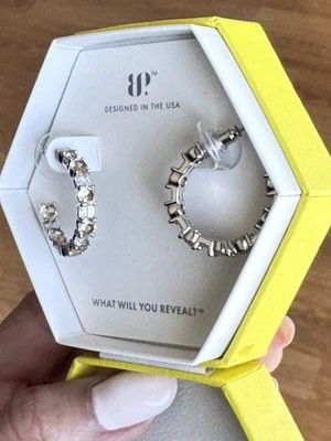 Pendientes Bomb Party ER24672 The Time Is Now - Topacio ahumado. Rodio  Foto 1 de 3