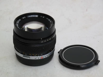 Olympus OM 35mm f:2 wide angle lens with caps, US SELLER "LQQK" - Image 1 of 4