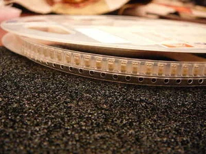KINGBRIGHT LED DE UN SOLO COLOR AMARILLO SUPER BRILLANTE 1.5mm SMD **NUEVO** 10/PAQUETE - Imagen 1 de 1
