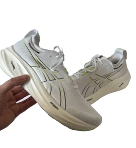 Asics Gel-Nimbus 26 1011B794 Herren UK 12 Sneaker Schuhe Weiß | Brandneu ohne Karton - Bild 1 von 9