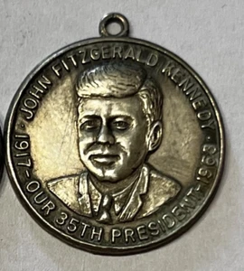 Vintage Kennedy Medaille Anhänger - Bild 1 von 2