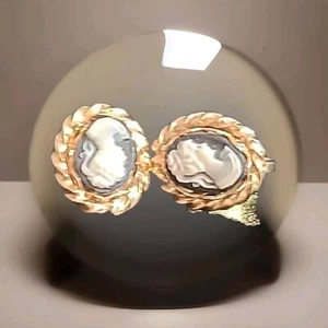 Vintage Style Cameo Earrings Gold Tone Clip-On Retro Vibe Jewelry Pair - Picture 1 of 5