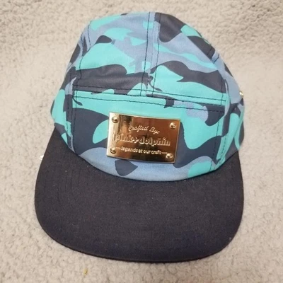 Boné golfinho rosa alça traseira masculino azul-petróleo preto camuflado 5 painéis acampamento placa de metal - Imagem 1 de 3