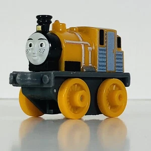Thomas the Train Dash Miniatura Plástico Tanque Motor Amarillo Gris H07A - Imagen 1 de 10
