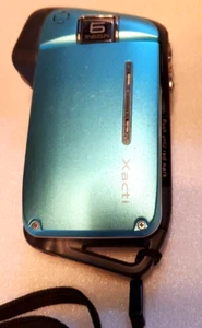 Sanyo XACTI VPC-E1 | Waterproof 6MP 480p 30FPS Camcorder NO CABLE, NO BATTERY - Picture 1 of 7