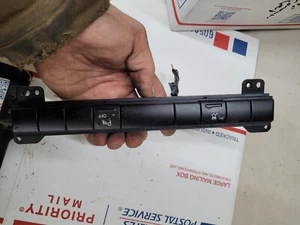 2006-2007 Jeep Commander Traction Park Assist Dash Switch Button P56010659AF OEM - Picture 1 of 2