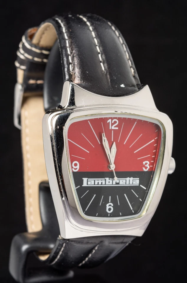 Reloj y caja de cuarzo Lambretta forma irregular para hombre--funcionando, caja de 35x41 mm Foto 1 de 4