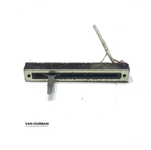 AKAI CS-30 BOTON    /2131644 /C19 B1 - Imagen 1 de 1