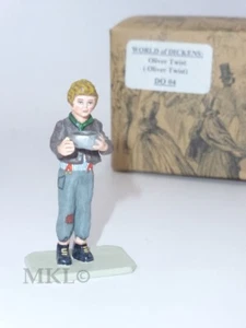King and Country DO04 World of Dickens Oliver Twist 1:30 Figure - Picture 1 of 9