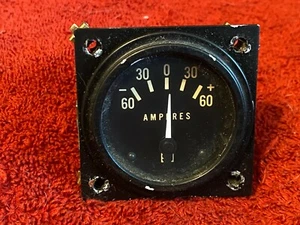 INDICADOR AMPERIOS STEWART WARNER 2 1/4" P/N 827478 - Imagen 1 de 6