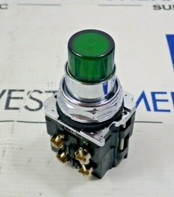 CUTLER HAMMER 1250T/91000T/E34  ILLUMINATED  GREEN  PUSH BUTTON - Image 1 of 4