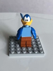 LEGO LOONEY TUNES ROAD RUNNER MINIFIGURE 71030 Free UK Postage - Picture 1 of 2