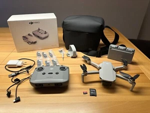 dji MINI 2 – 4k Drohne – FLY MORE COMBO – Neuwertig + San Disc Extreme Pro 128GB - Bild 1 von 12