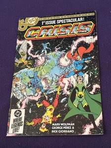 DC Comics Crisis on Infinite Earths #1 First Issue Spectacular by George Perez A - Picture 1 of 9