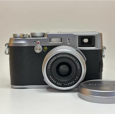 Fujifilm X100 12.3MP APS-C CMOS EXR 4x Optical Zoom Digital Camera -100% Working - Image 1 of 4