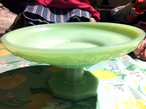 Antique Jadeite Pedestal Candy Display Dish 8" Wide 4" Tall heavy 2 lb. Vintage - Picture 1 of 9