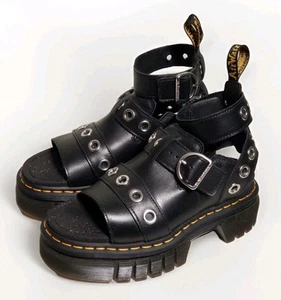 Dr. Martens Ricki sandali ferramenta platform donna 7 neri nappa lux pelle - Foto 1 di 16