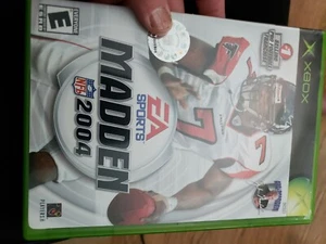 XBox MADDEN 2004 - Picture 1 of 4