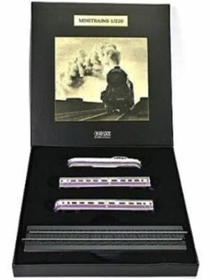 Henschel-Wegmann-Zug, Train, Set, Z guage 1/220 scale Brand New - Image 1 of 2