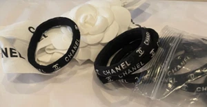 Chanel Beaute *cc* Elastic Hair Ties - Picture 1 of 7