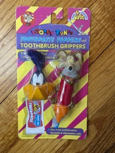 Pasta de dientes Looney Tunes Road-runner Coyote Toppers Pinzas de cepillo de dientes Nuevo - Imagen 1 de 2