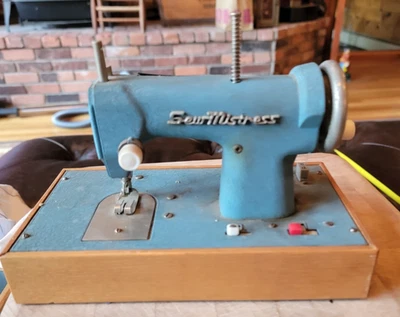 Stitch Mistre de colección - Máquina de coser de juguete - Piezas o reparación/pantalla Foto 1 de 4