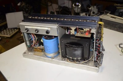 辛辛那提 Milacron 3-561-1044A 406389 电源机架模块 — 第 1/4 张图片