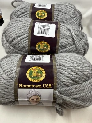 LION BRAND Hometown EE. UU. Dallas Color Gris 149 5 OZ 81 yardas Lote de 3 Nuevos Foto 1 de 4