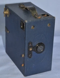 Antique Ensign England Mechanical Camera Model E29 - Picture 1 of 16