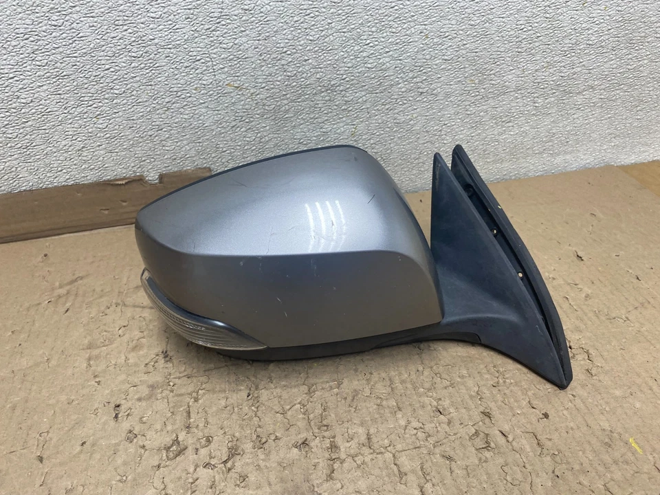 2010-2014 Subaru Legacy Outback Right Passenger Turn Sgn Door Mirror U2517 DG - Image 1 of 4