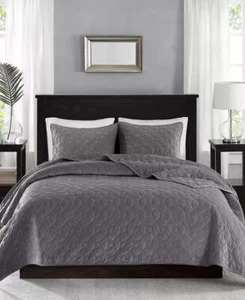 Madison Park Harper Faux Velvet Reversible 3 Piece Coverlet Set - Picture 1 of 4