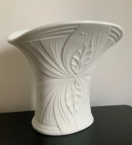 Royal Bavaria KPM, Porzellanvase aus Biskuitporzellan,16,5 cm, 1440/17 - Bild 1 von 6