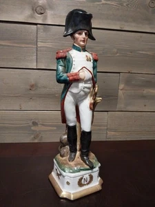 Napoleon Era Soldier " Napoleon" With Eagle Capodimonte Porcelain By Di Pietro - Picture 1 of 9