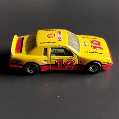 Matchbox made in Thailand. 1987 . Buick De Sabre. 7.5 cm long. - Image 1 of 4