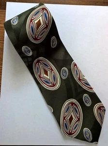 Halston Neck Tie 55"x3.5" Mens Green w/ Oval Shapes 100% Italian Silk PreOwned - Picture 1 of 1