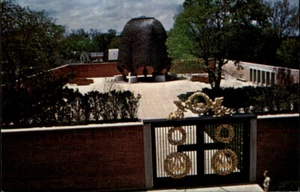 New Harmony,IN Roofless Church Posey County Indiana - Picture 1 of 2