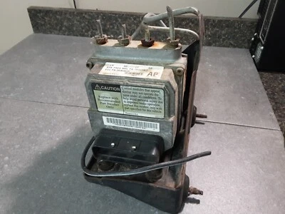 2000 雪佛兰 Venture ABS 防锁制动泵 18043367 09384839 — 第 1/4 张图片