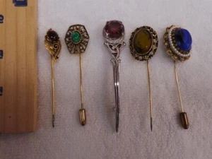 5 Ladies Brest Pins or Broaches,  N-11 - Picture 1 of 7