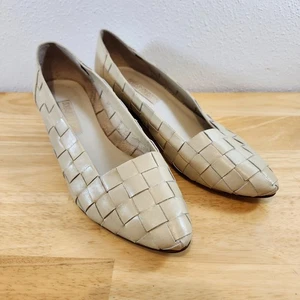 Westies Woven Leather Wedge Size 8M Very Good Preowned Condition - Picture 1 of 6