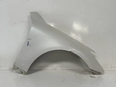 Panel de carcasa de guardabarros delantero derecho del lado del pasajero Hyundai Genesis 2009-2014 OEM Foto 1 de 4