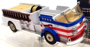 Corgi 10cm Long CS90063 - 1960 American La France 900 Series Pumper - Picture 1 of 5