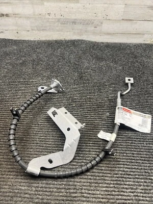 Conjunto de manguera de freno original Ford HC3Z-2078-F Foto 1 de 4