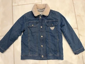 Steiff Jungen Jeansjacke mit abnehmbarem Plüschkragen, Gr. 116, Top Zustand! - Bild 1 von 5